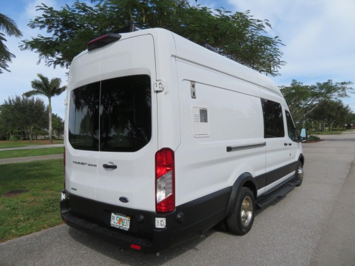 2019 White /Gray Ford Transit (1FTRS4XG0KK) , located at 4301 Oak Circle #19, Boca Raton, FL, 33431, (954) 561-2499, 26.388861, -80.084038 - 2019 Ford Transit T350 High Roof Extended Commercial Dog Grooming Van Wag-n-tails Dyna Groom Conversion fully equipped with everything you need to start your dog grooming business or add to your fleet. Mobile Dog Grooming Van Mobile Grooming Vehicle. Wag-N-Tails Conversion. This van is fully loaded - Photo#15